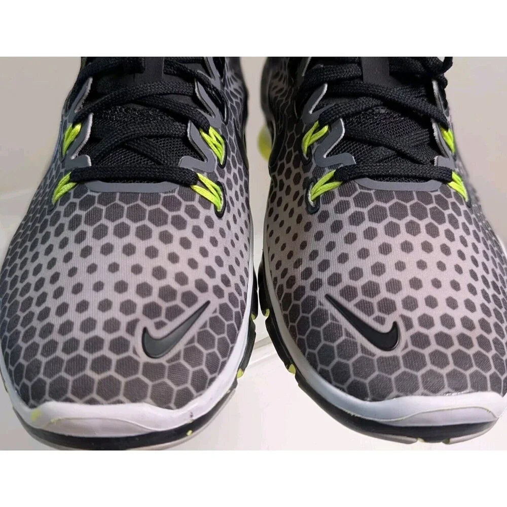 Nike this women